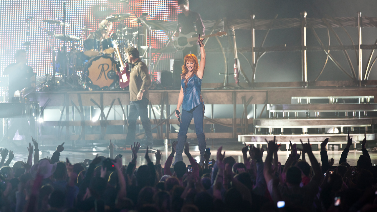 Reba on stage